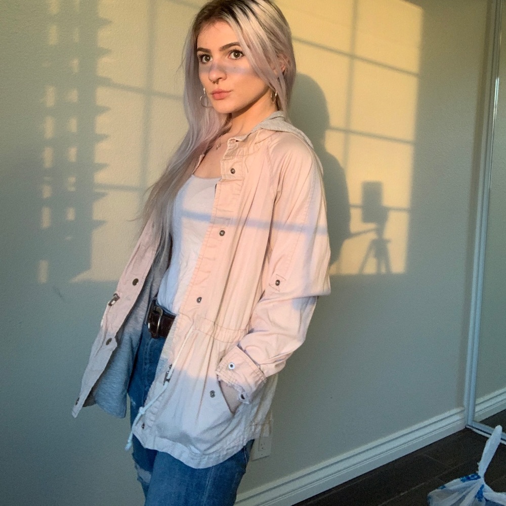 Pink Jacket - Picture 2 of 3